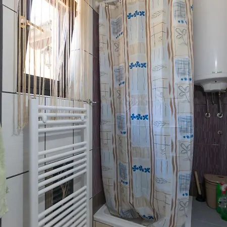 Apartman Bogu Iza Nogu 2